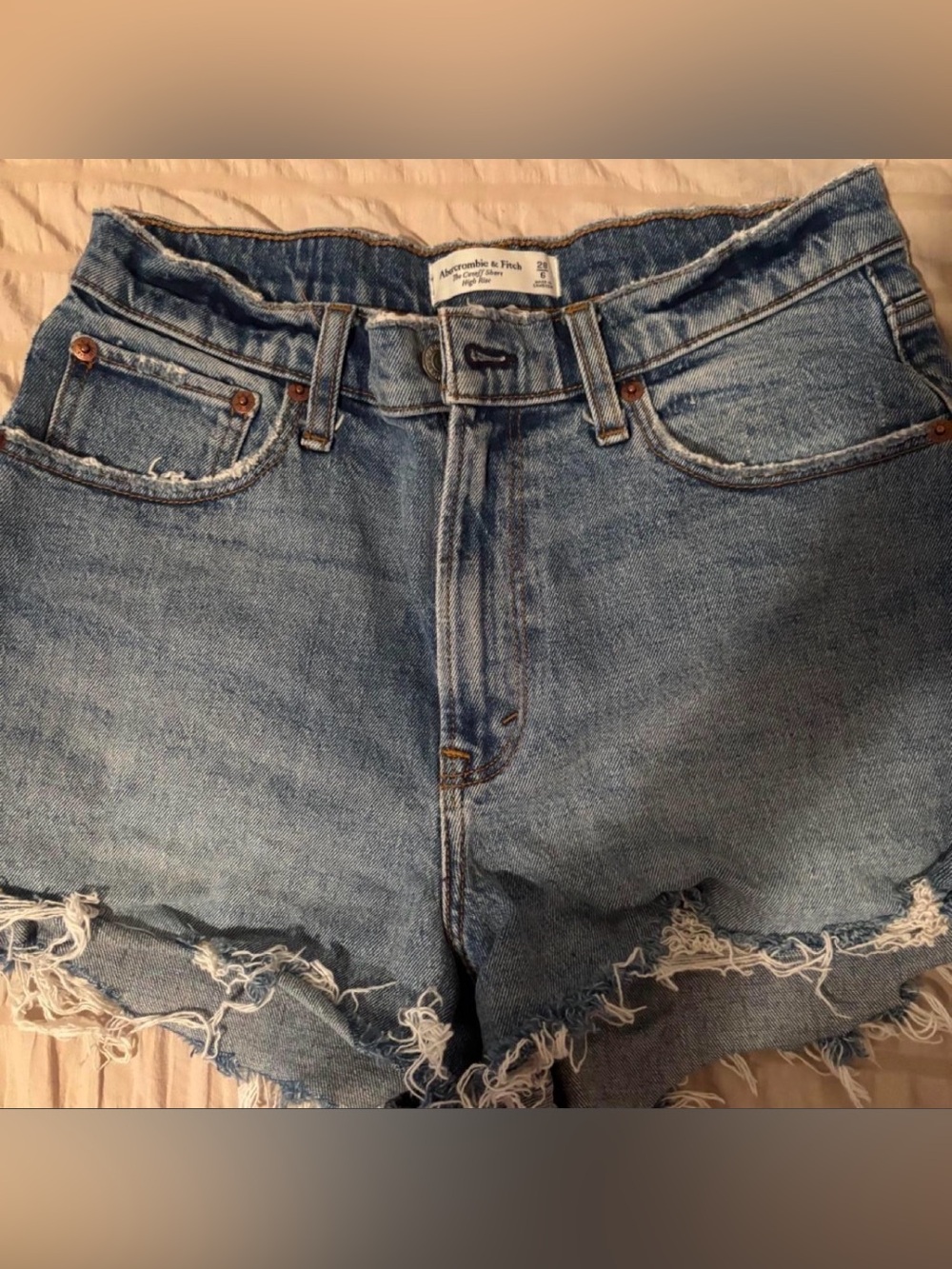 Abercrombie & Fitch The Cutoff Short High Rise Jean Shorts Waist 28 Size 6